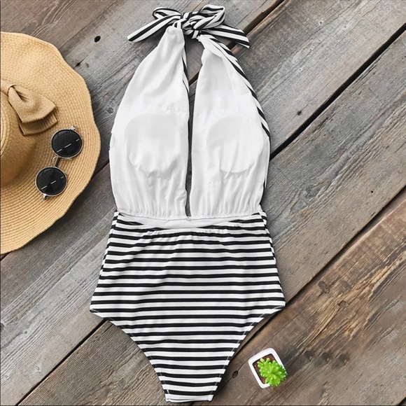 High Waist Monokini - Picture 3 of 3